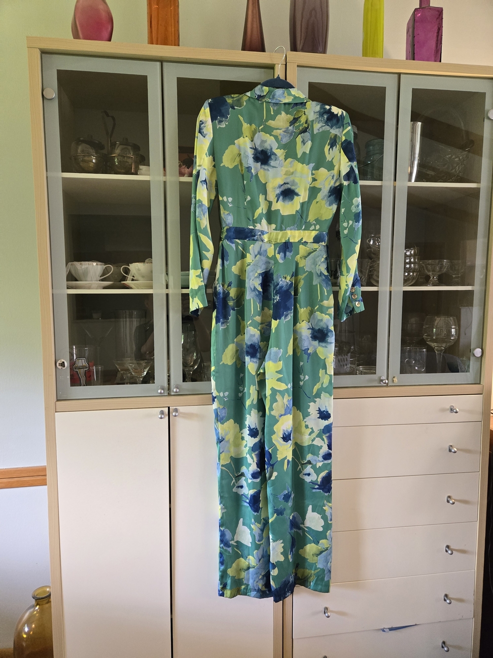 Zara, Floral Green V-Neck Jumpsuit Women Size Small. - Picture 7 of 8
